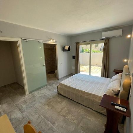 Casa Camere Pistis Ассемини Экстерьер фото